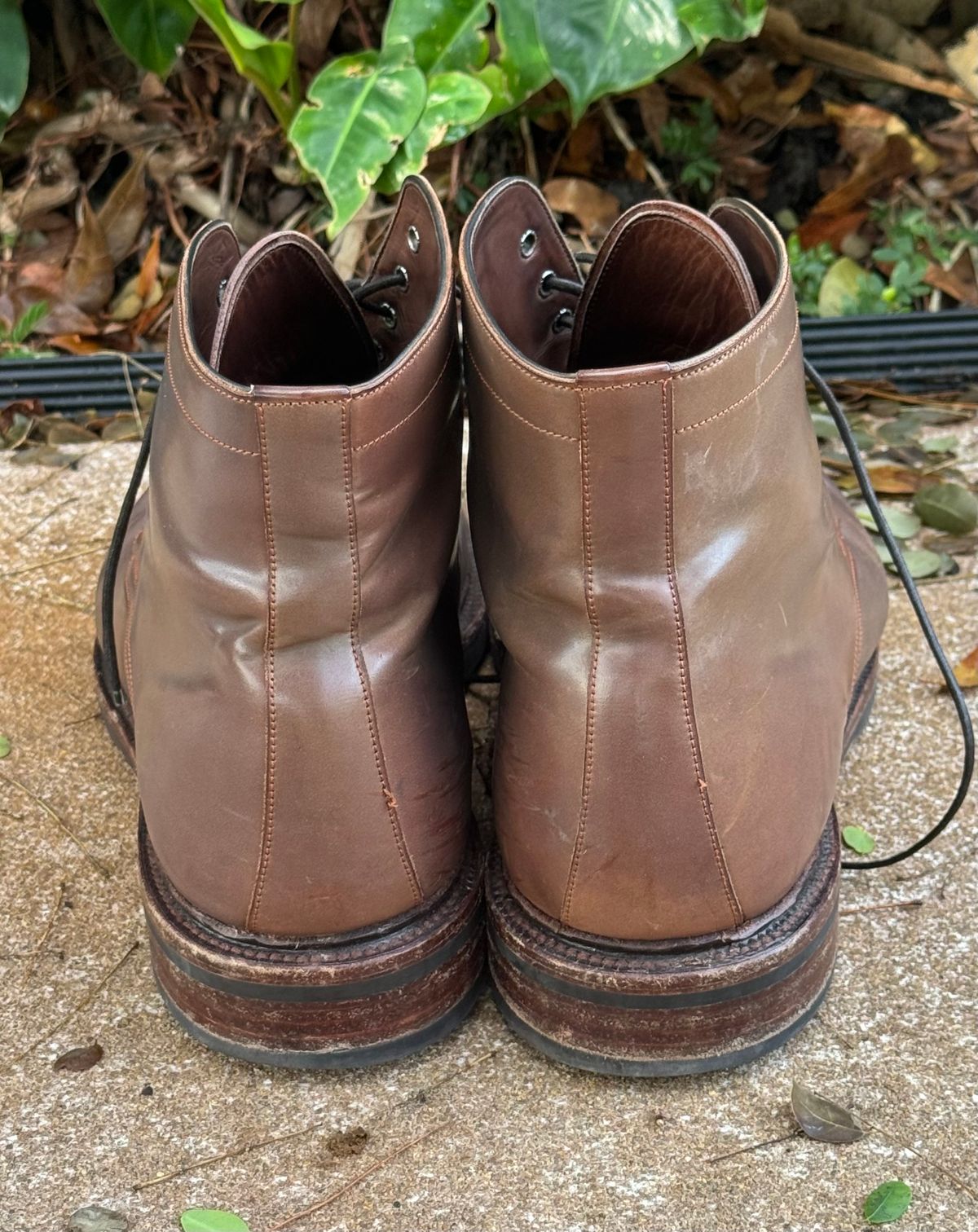 Photo by miamisoledoc on February 4, 2024 of the Carmina Work Boots 861 in Unknown Leather.