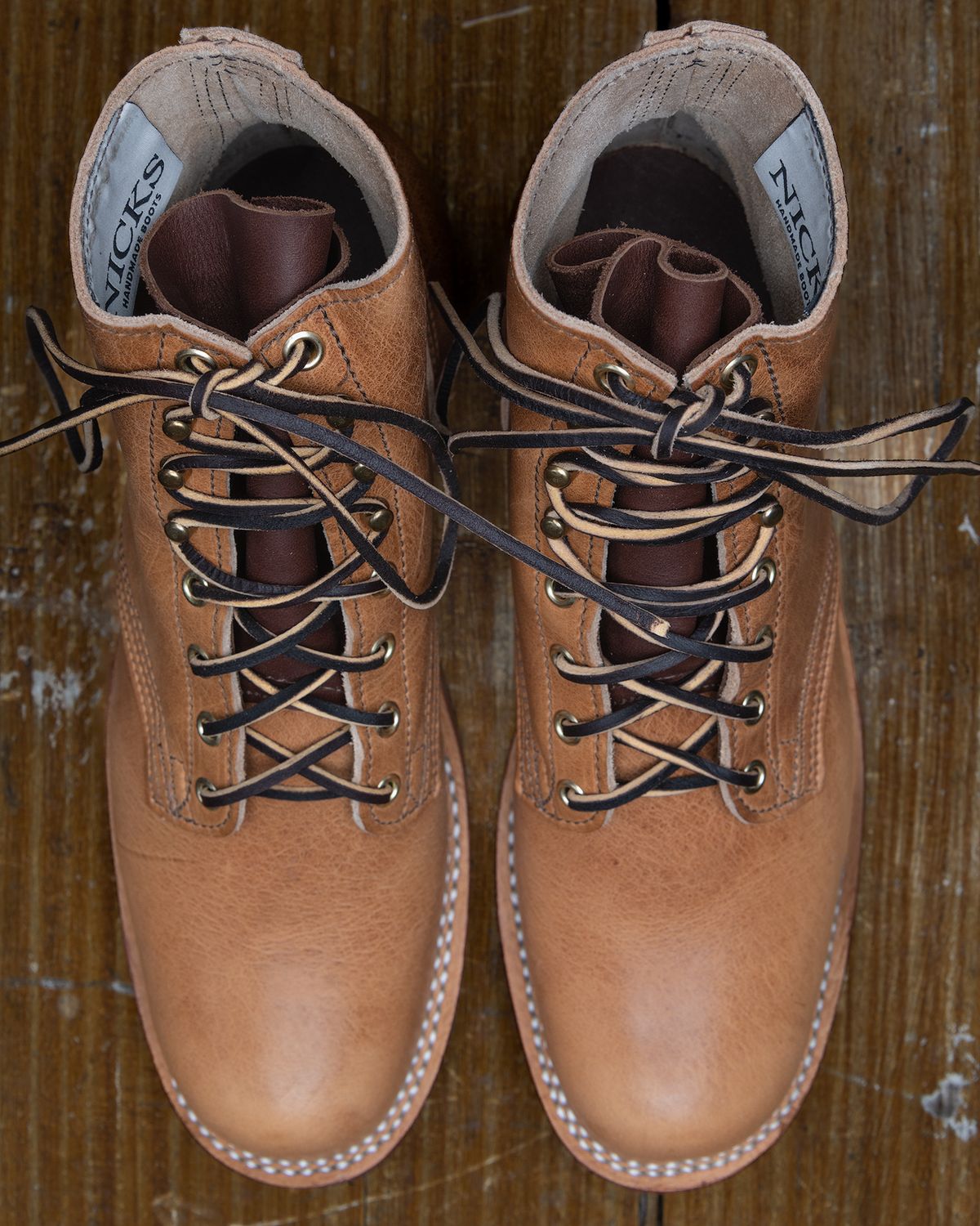 Photo by BigDudeInDenim on October 1, 2022 of the Nicks Prospector in Horween Natural Dublin.