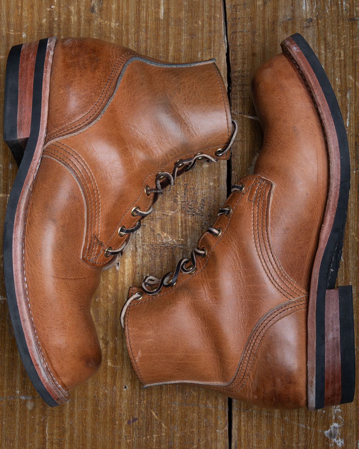 Photo by BigDudeInDenim on November 3, 2022 of the Nicks Prospector in Horween Natural Dublin.