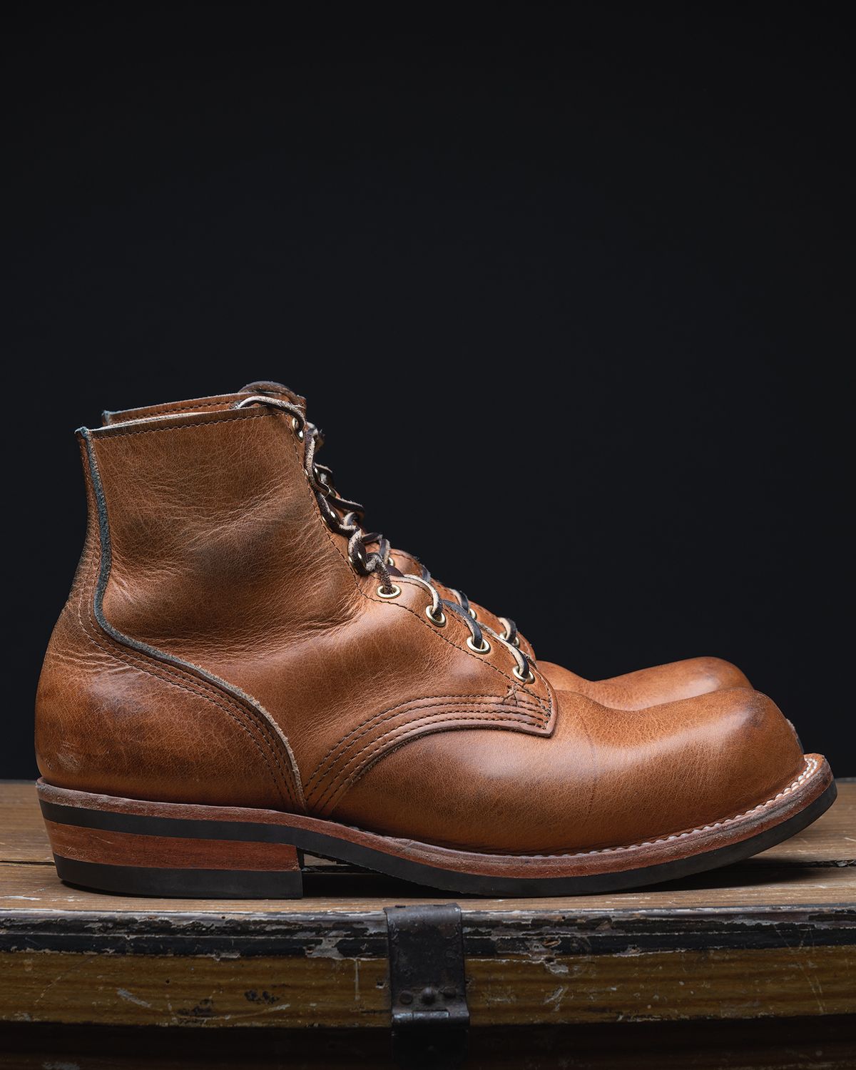 Photo by BigDudeInDenim on November 3, 2022 of the Nicks Prospector in Horween Natural Dublin.