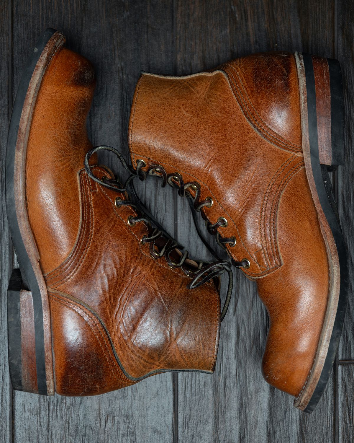 Photo by BigDudeInDenim on March 5, 2023 of the Nicks Prospector in Horween Natural Dublin.