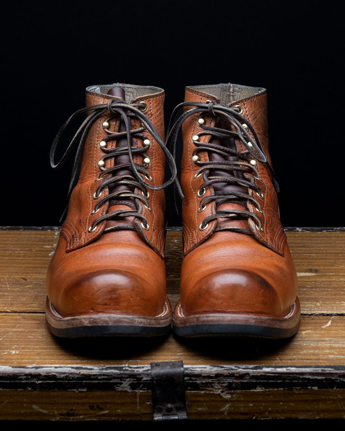 Photo by BigDudeInDenim on April 4, 2023 of the Nicks Prospector in Horween Natural Dublin.