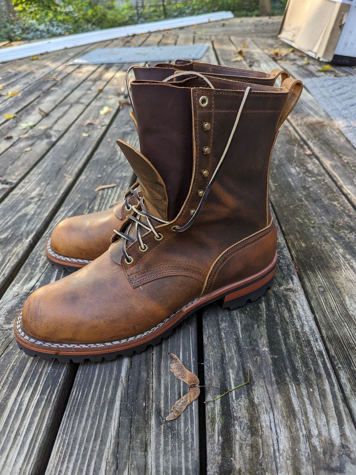 Photo by rexroof on October 1, 2023 of the Nicks Overlander in Horween Orange Predator.