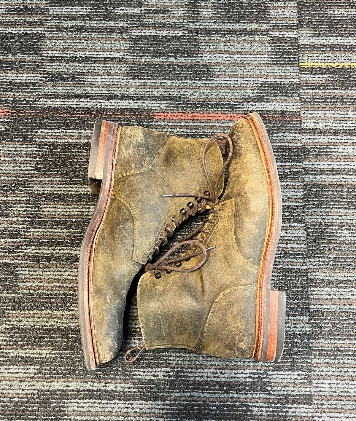 Photo by mjones15 on January 5, 2024 of the Meermin Service Boot in C.F. Stead Leaf Green Waxy Commander Suede.