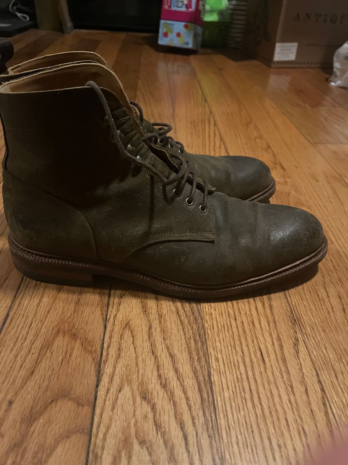 Photo by mjones15 on March 6, 2024 of the Meermin Service Boot in C.F. Stead Leaf Green Waxy Commander Suede.