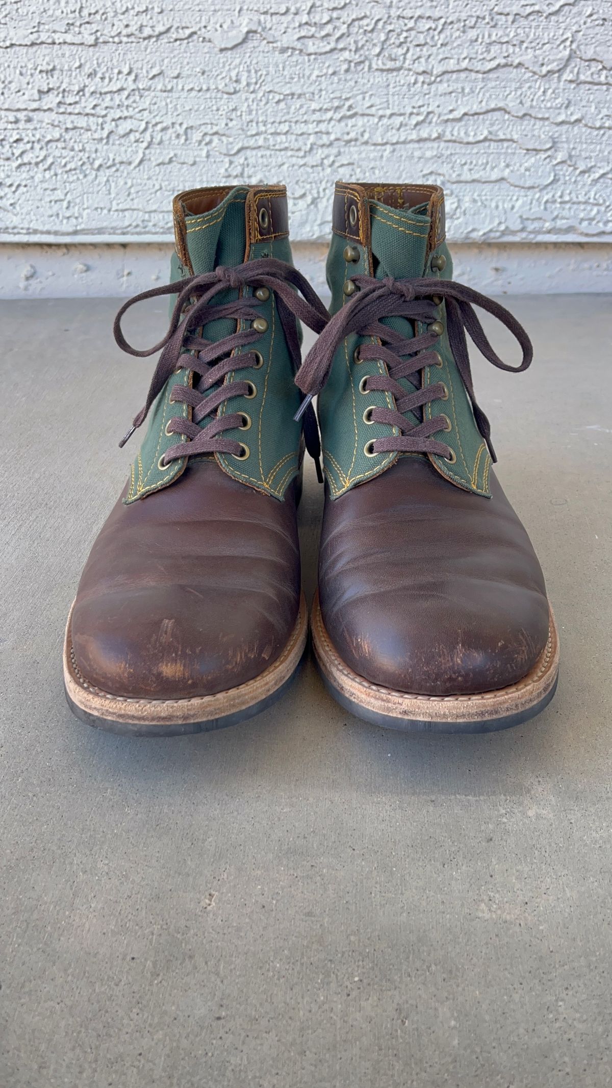 Photo by udi on February 5, 2025 of the Akito Trooper Boots in Veg-tanned, Vintage Brown Hand Finished/12oz Army Green Duck Canvas.