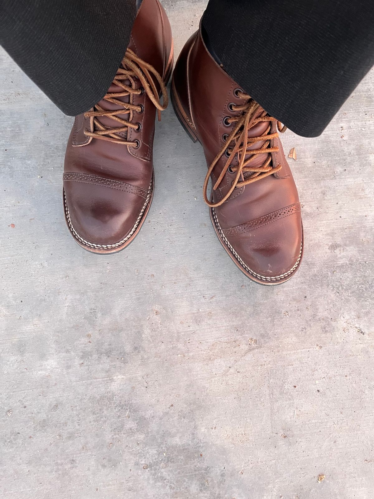 Photo by udi on November 6, 2022 of the Viberg Boondocker BCT in Horween Pigment Brown Workshoe Butt.