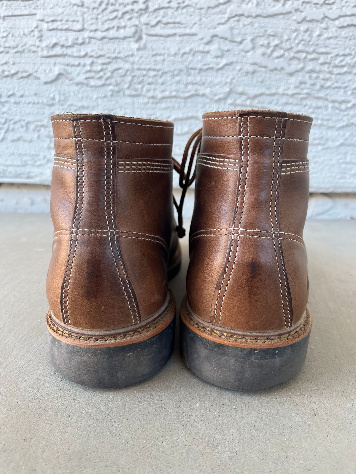 Photo by udi on November 5, 2024 of the Thorogood 1892 Portage in Horween Natural Chromexcel.