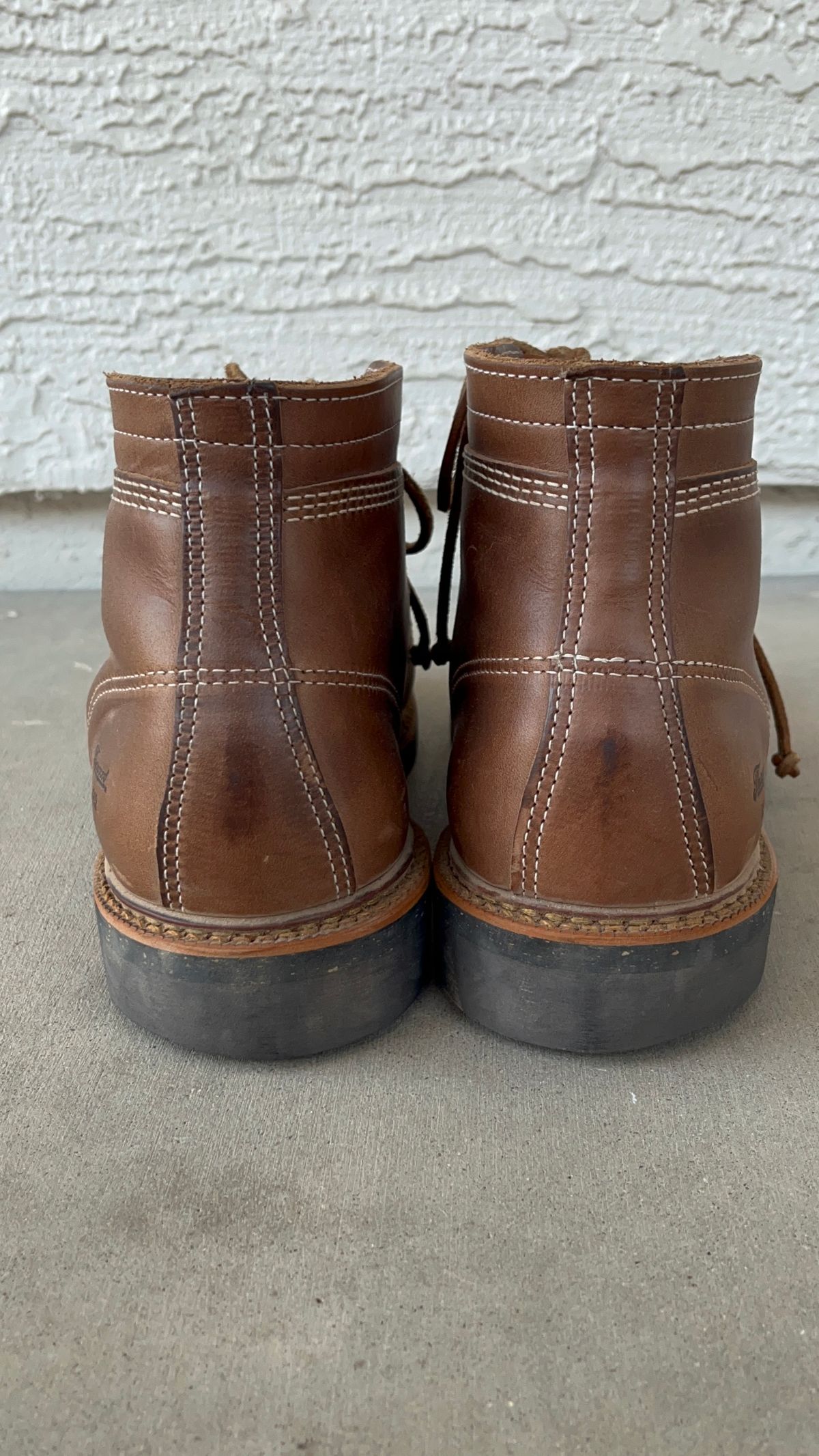 Photo by udi on January 5, 2025 of the Thorogood 1892 Portage in Horween Natural Chromexcel.