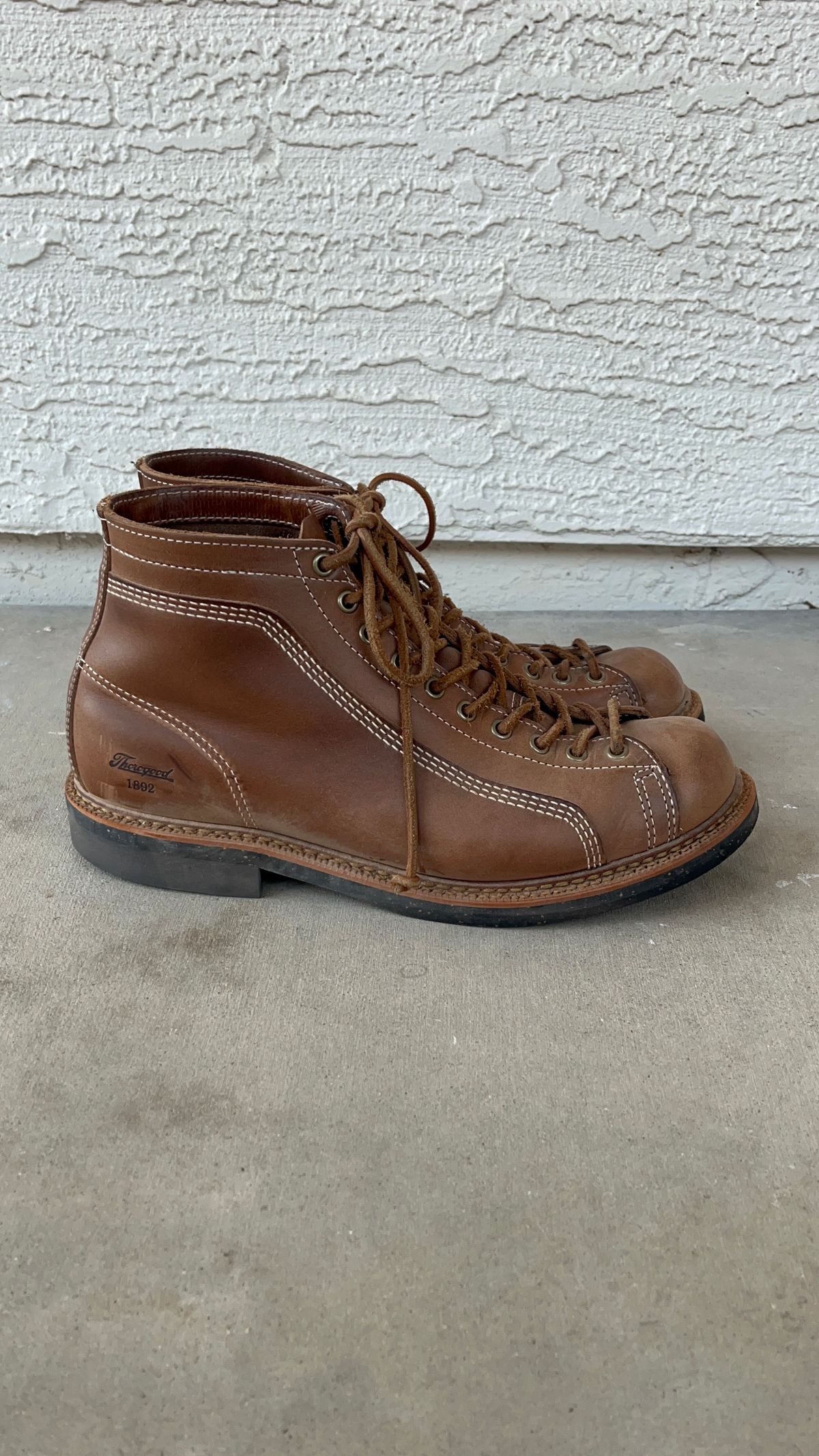 Photo by udi on January 5, 2025 of the Thorogood 1892 Portage in Horween Natural Chromexcel.
