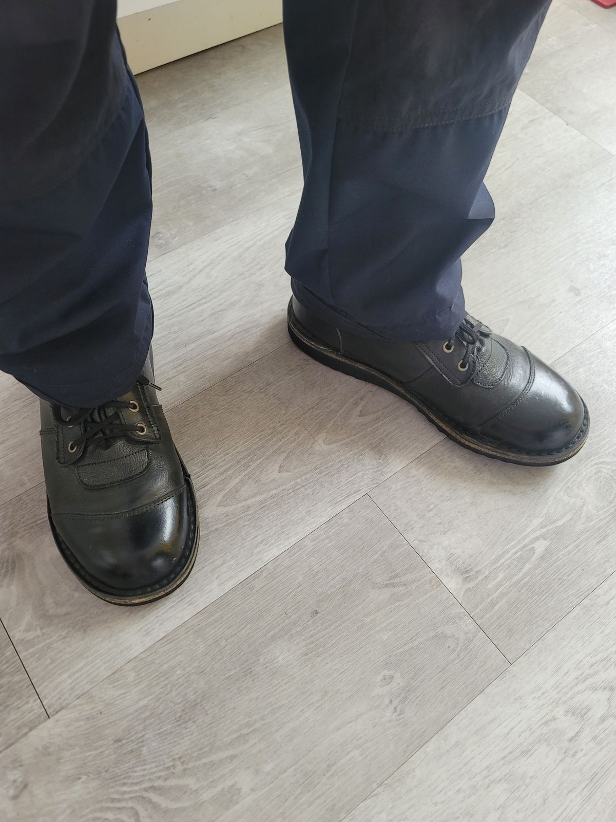 Photo by phsanford on March 4, 2023 of the Jim Green African Ranger in Black Full Grain.