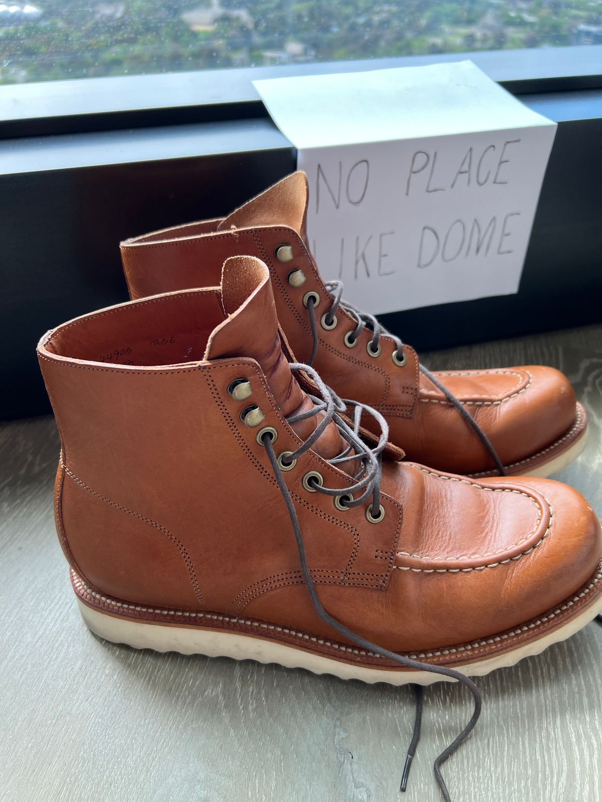 Photo by Jester_AU on November 3, 2022 of the Grant Stone Brass Boot in Badalassi Carlo Saddle Tan Minerva.
