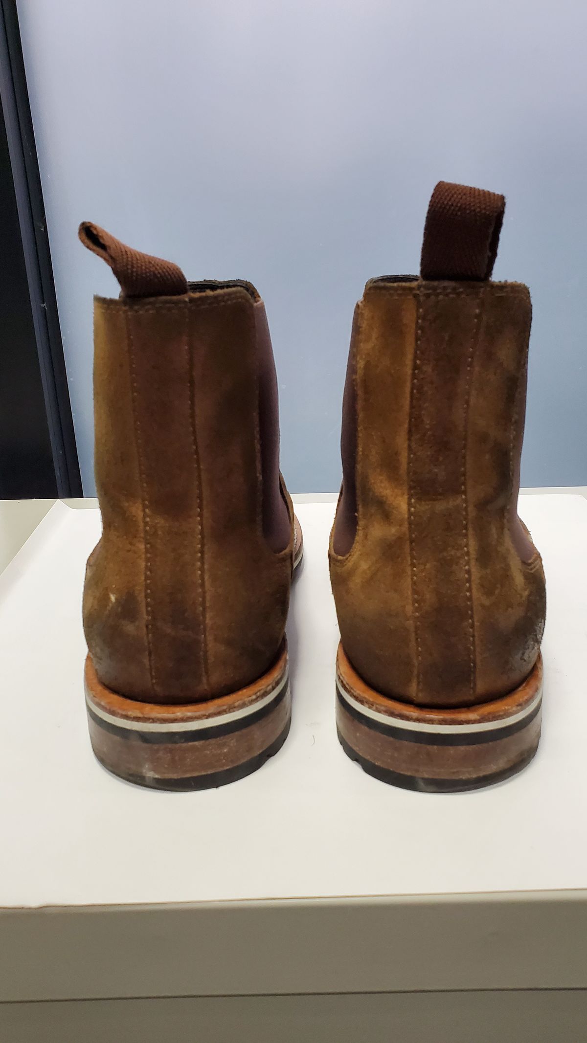 Photo by Moist_Nugget_M38 on January 4, 2024 of the HELM Boots The Finn in Sienna Rusan Waxed Suede.