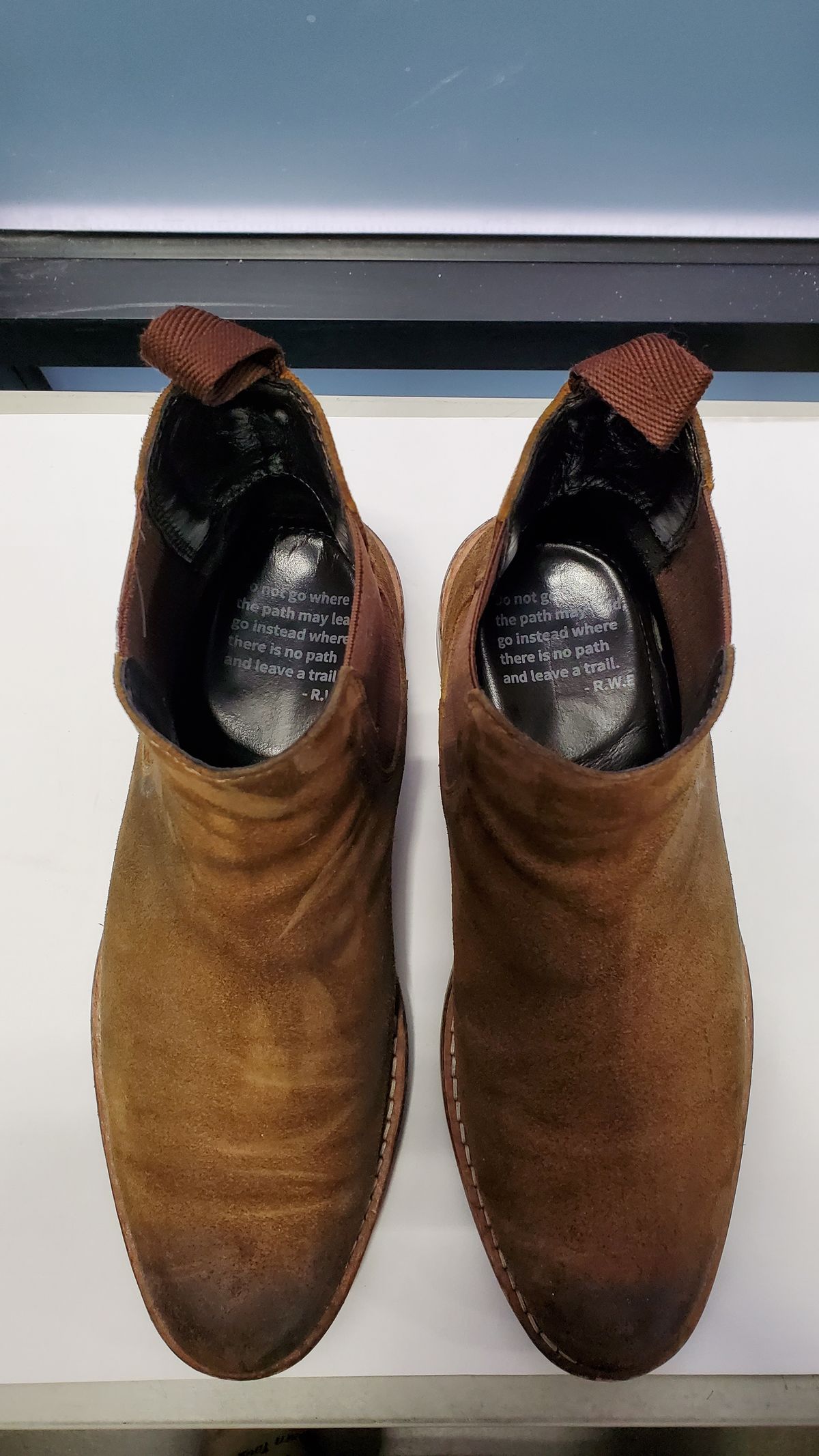 Photo by Moist_Nugget_M38 on January 4, 2024 of the HELM Boots The Finn in Sienna Rusan Waxed Suede.
