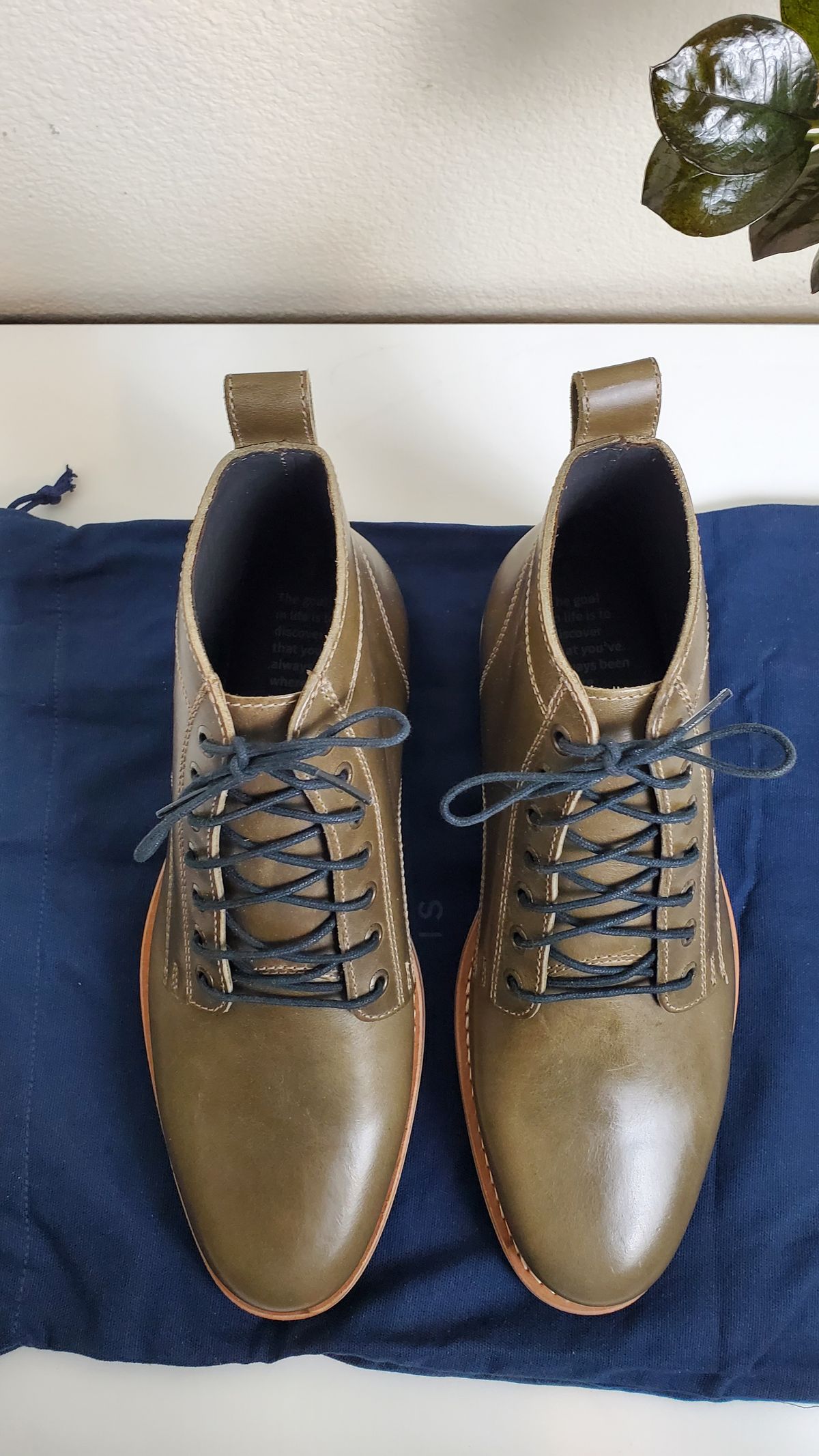 Photo by Moist_Nugget_M38 on October 2, 2022 of the HELM Boots The Zind in Krumenauer Olive.