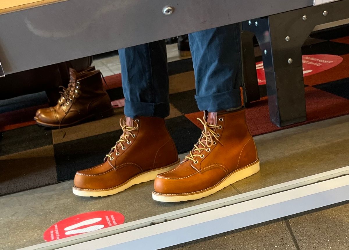 Photo by Utopia on February 23, 2022 of the Red Wing 6-Inch Classic Moc in S.B. Foot Oro Legacy.