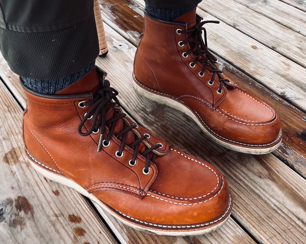 Photo by Utopia on October 12, 2022 of the Red Wing 6-Inch Classic Moc in S.B. Foot Oro Legacy.