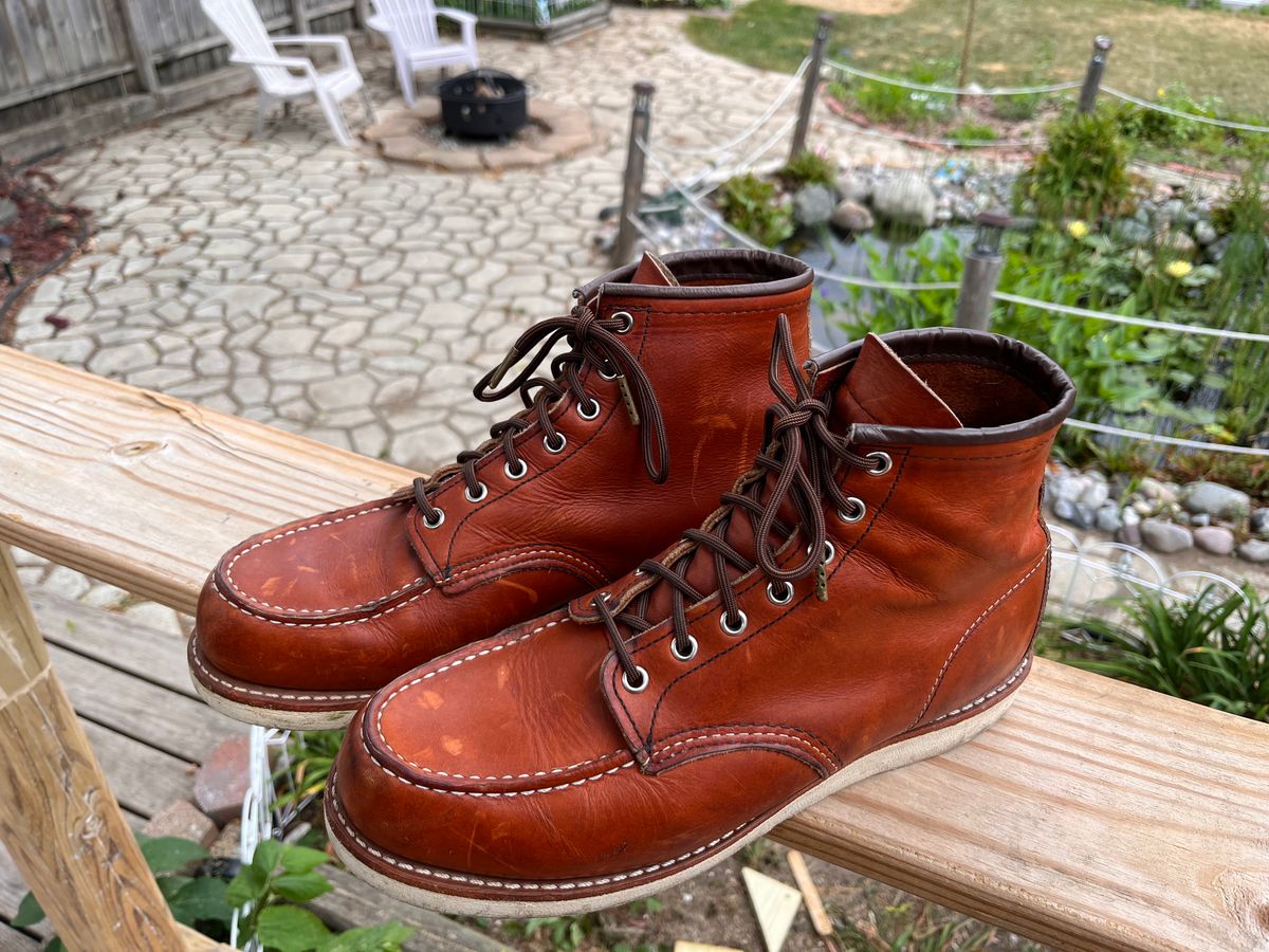 Photo by Utopia on June 25, 2023 of the Red Wing 6-Inch Classic Moc in S.B. Foot Oro Legacy.