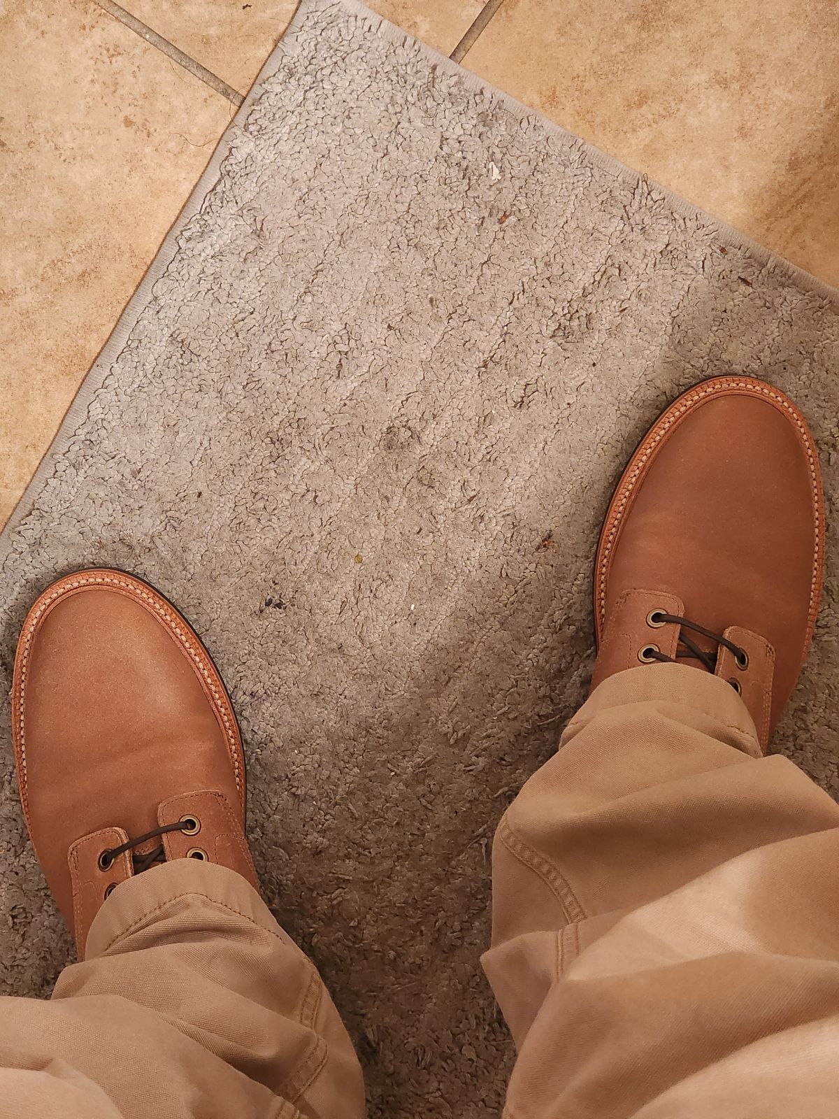 Photo by jagonzz on October 1, 2022 of the Grant Stone Diesel Boot in C.F. Stead Natural Waxy Commander Suede.
