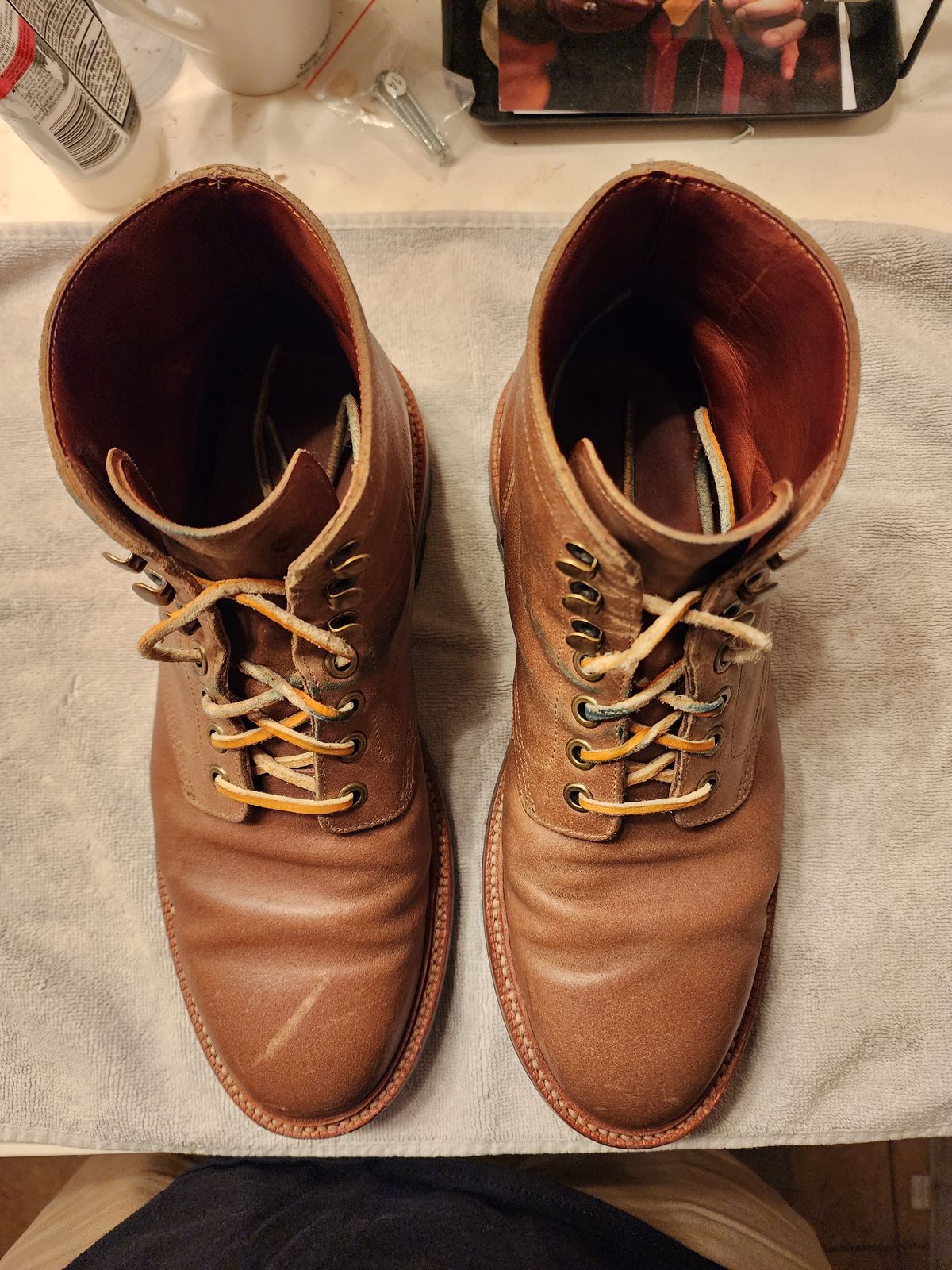 Photo by jagonzz on February 6, 2023 of the Grant Stone Diesel Boot in C.F. Stead Natural Waxy Commander Suede.
