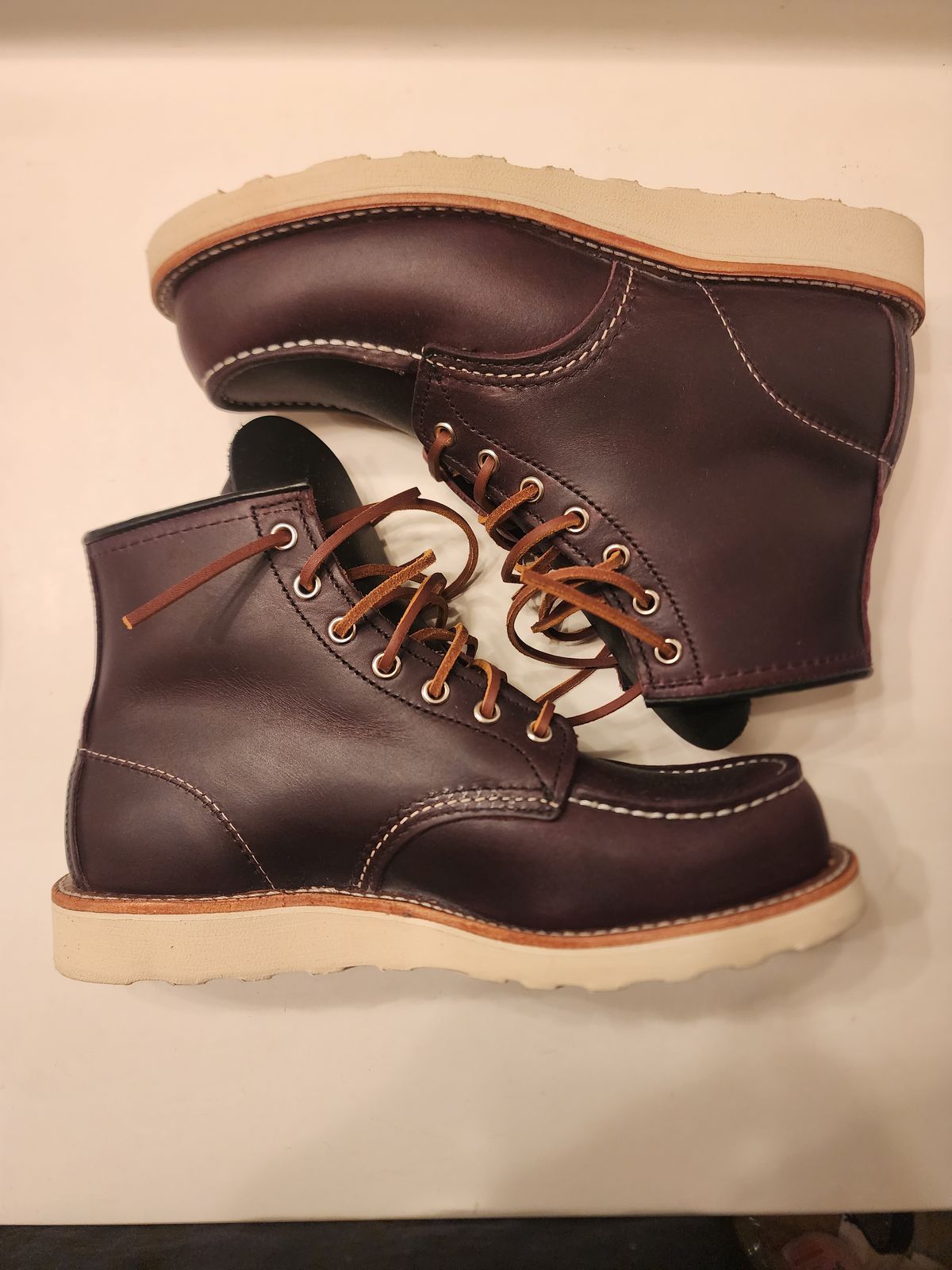Photo by jagonzz on October 1, 2023 of the Red Wing 6-Inch Classic Moc in S.B. Foot Black Cherry Excalibur.