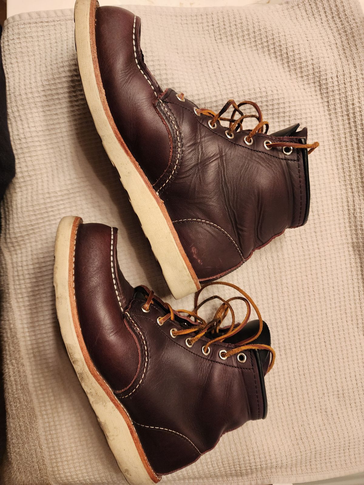 Photo by jagonzz on January 6, 2024 of the Red Wing 6-Inch Classic Moc in S.B. Foot Black Cherry Excalibur.