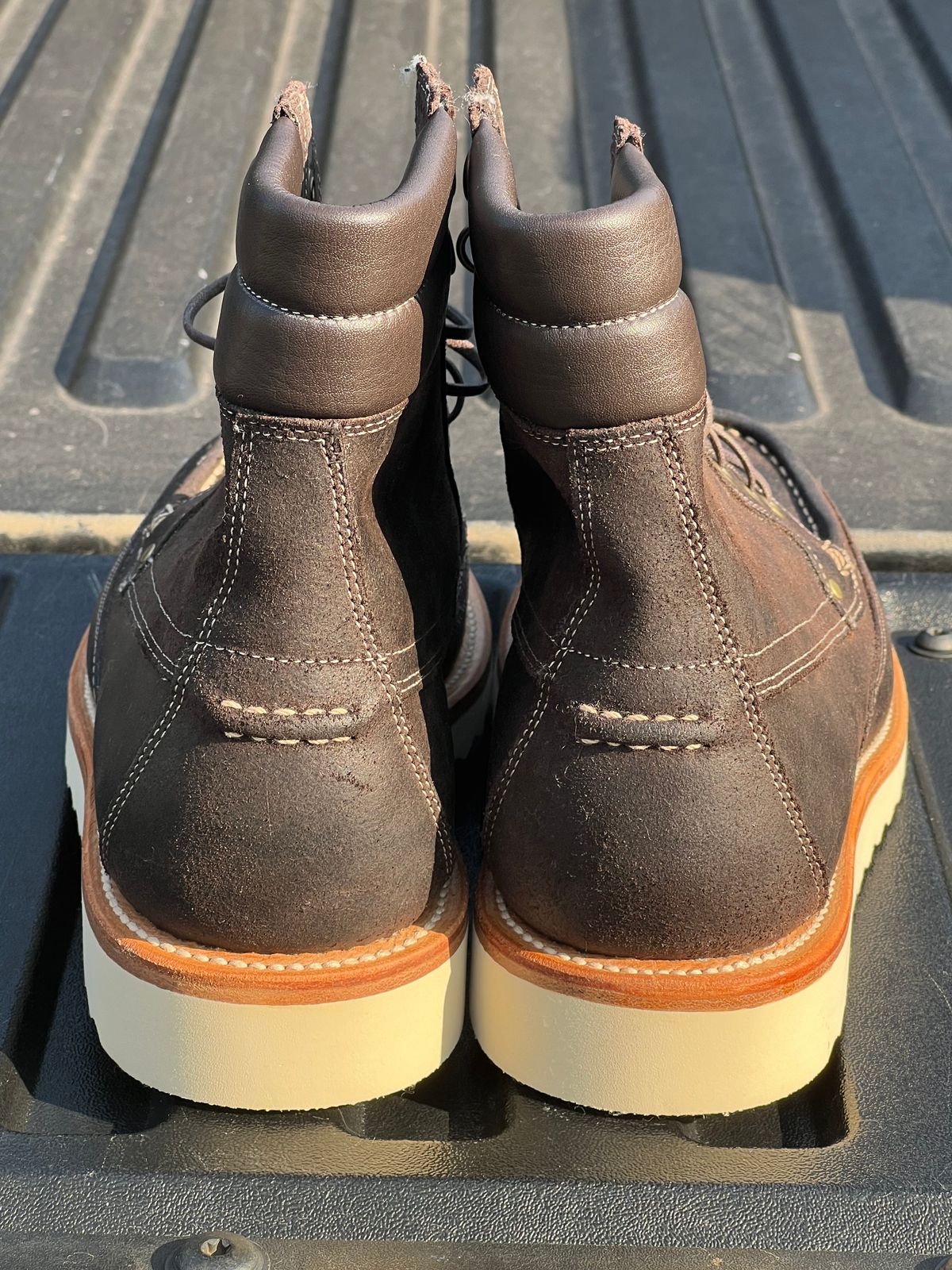 Photo by thepugilist on October 1, 2023 of the Grant Stone Field Boot in C.F. Stead Earth Waxy Commander Suede.