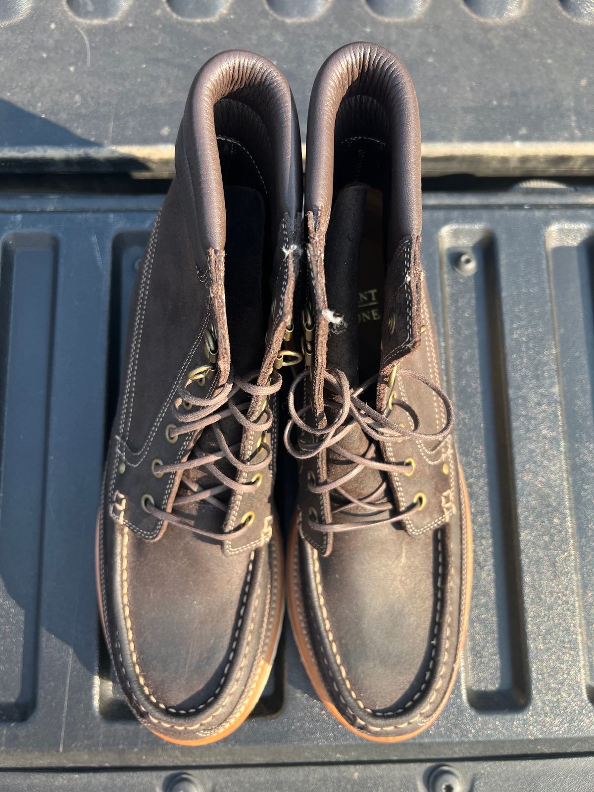 Photo by thepugilist on October 1, 2023 of the Grant Stone Field Boot in C.F. Stead Earth Waxy Commander Suede.