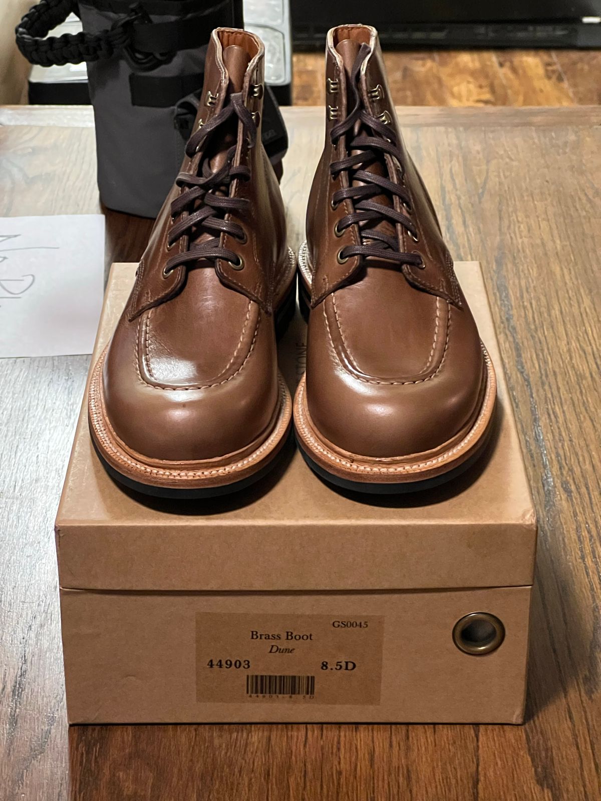 Photo by thepugilist on November 4, 2022 of the Grant Stone Brass Boot in Horween Dune Chromexcel.