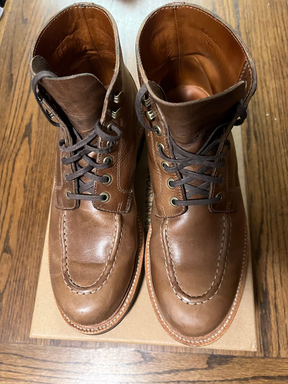 Photo by thepugilist on December 3, 2022 of the Grant Stone Brass Boot in Horween Dune Chromexcel.