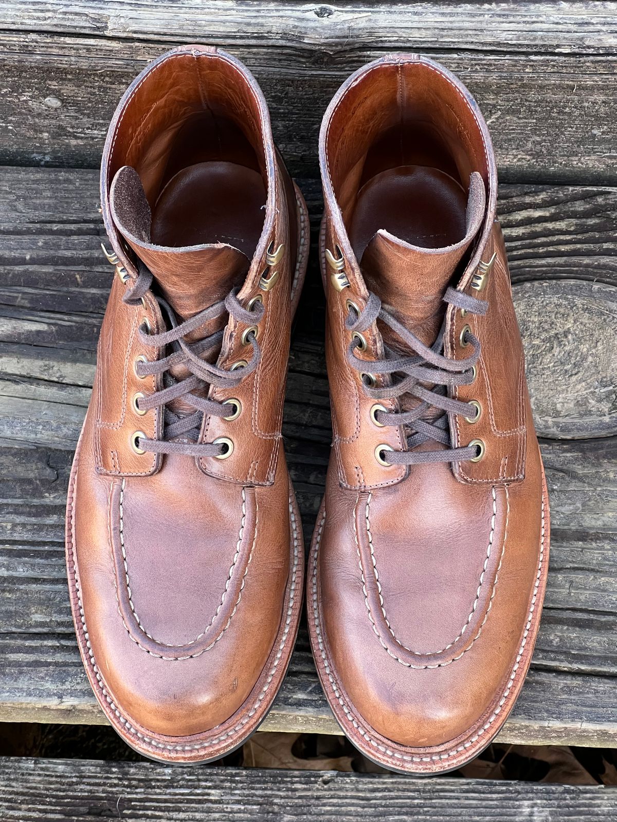 Photo by thepugilist on January 4, 2023 of the Grant Stone Brass Boot in Horween Dune Chromexcel.