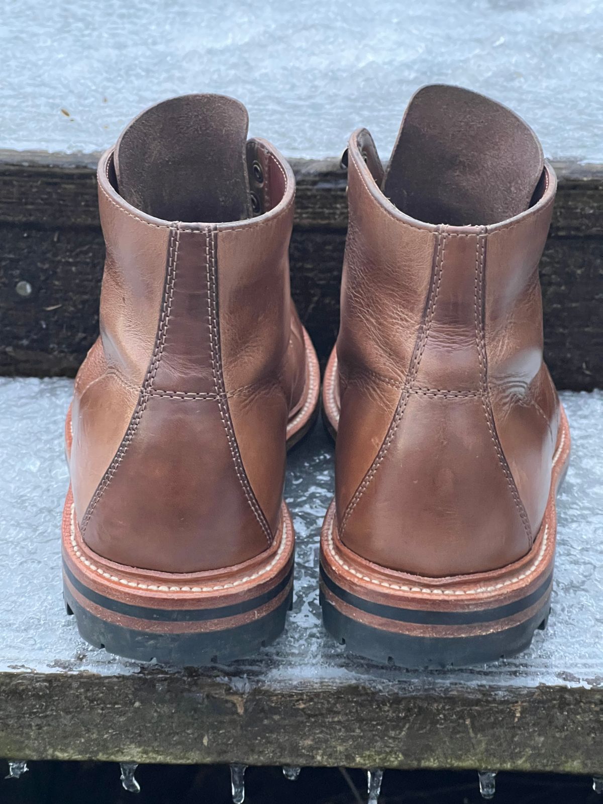 Photo by thepugilist on February 2, 2023 of the Grant Stone Brass Boot in Horween Dune Chromexcel.