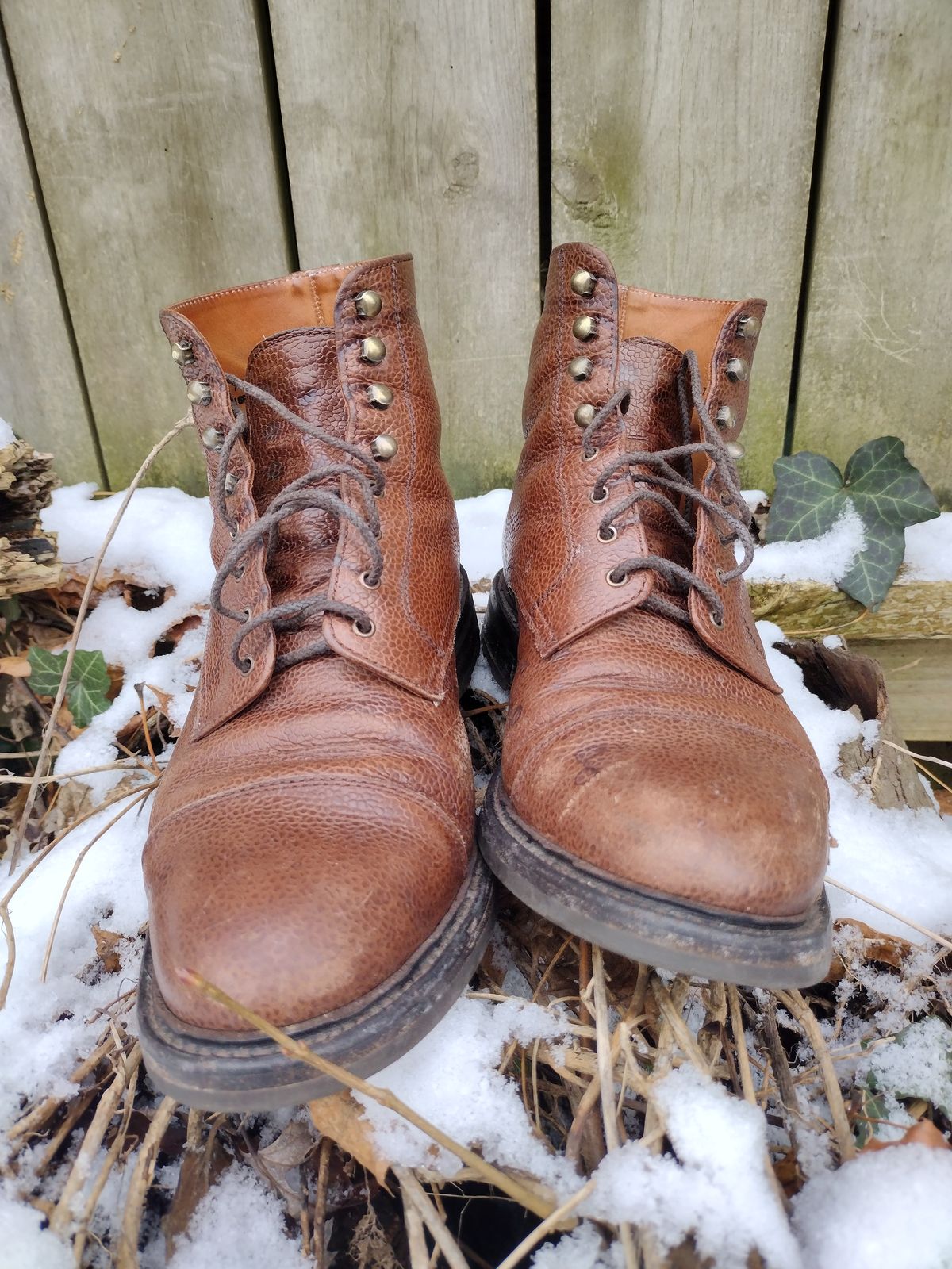 Photo by BenCh0074 on January 2, 2025 of the Caswell Boot Company Wilson in Du Puy Dark Brown Country Calf.