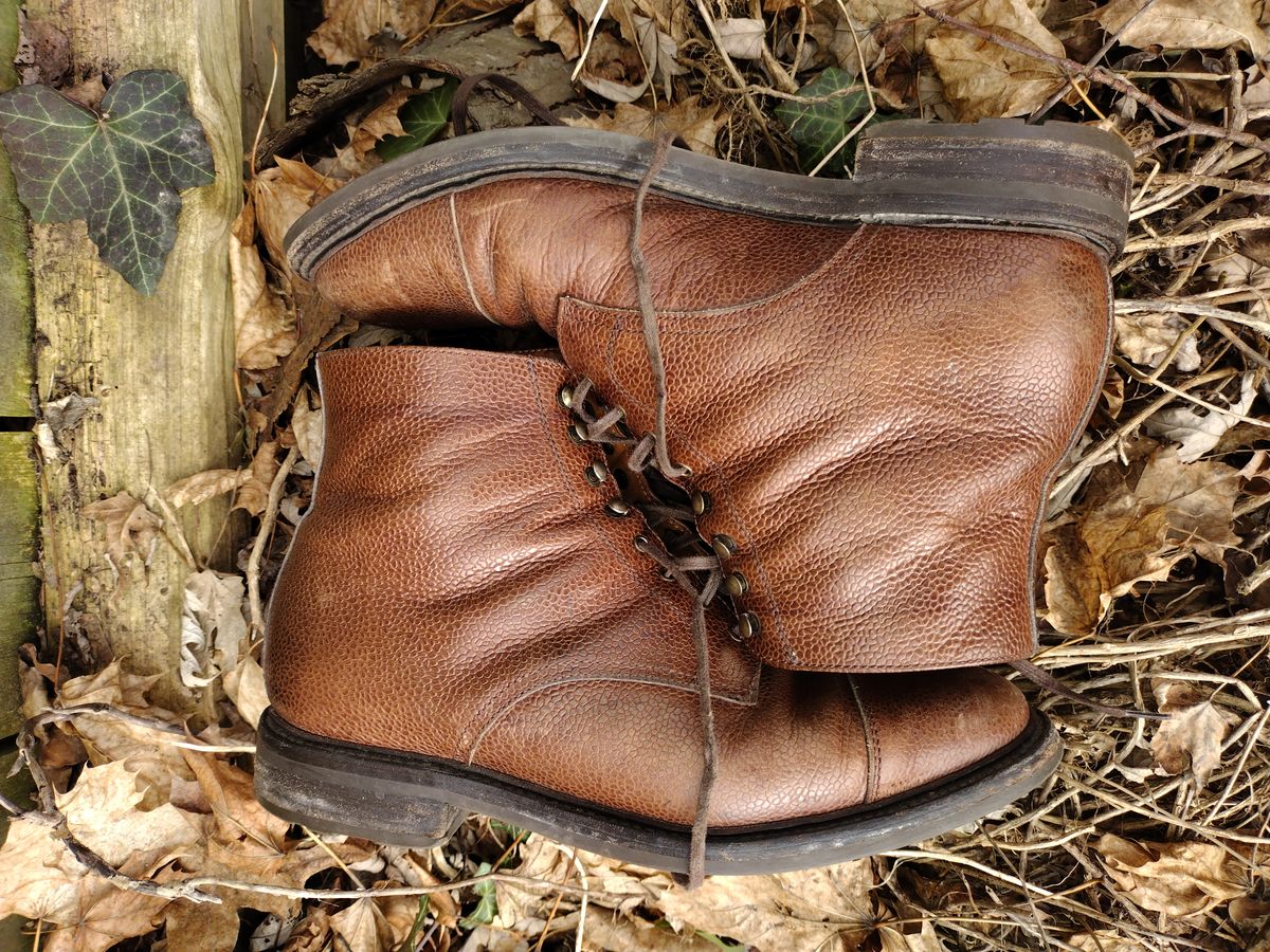 Photo by BenCh0074 on March 2, 2025 of the Caswell Boot Company Wilson in Du Puy Dark Brown Country Calf.