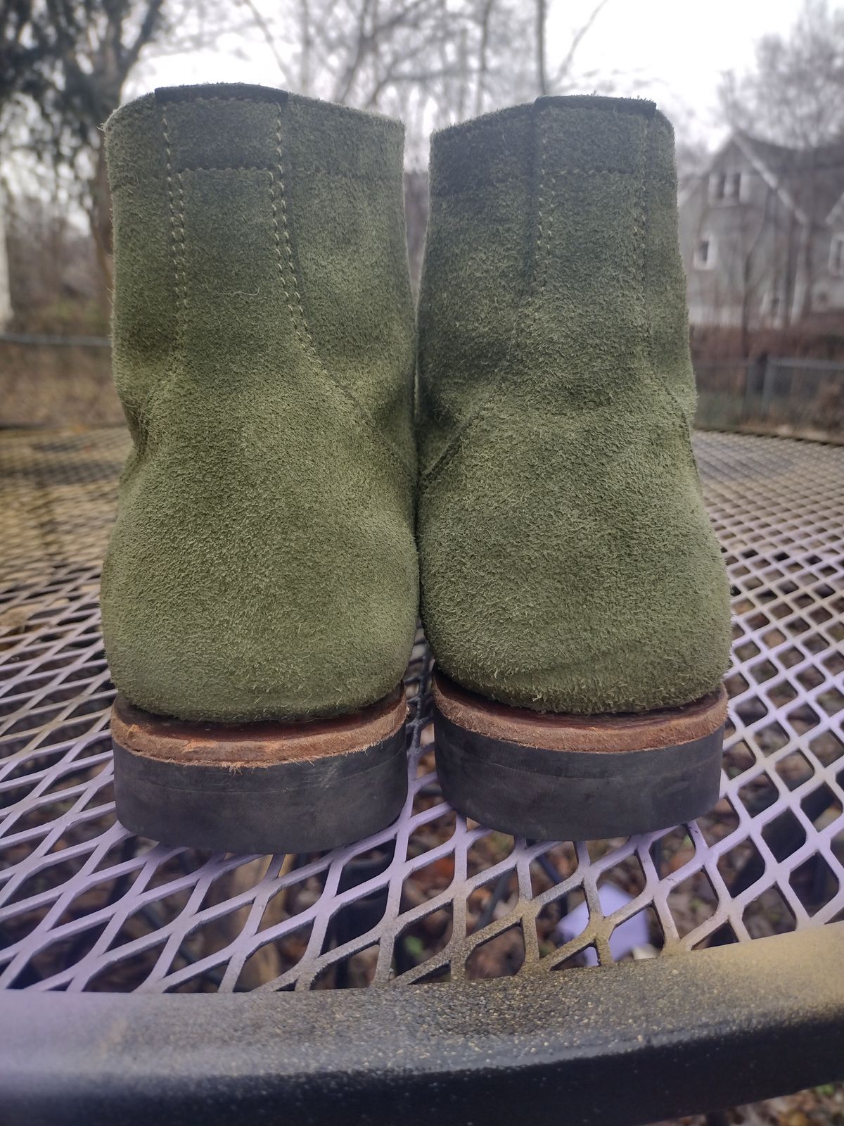 Photo by BenCh0074 on February 18, 2026 of the Oldspeed MFG Service Boot 6” in Law Tannery Avocado Suede.