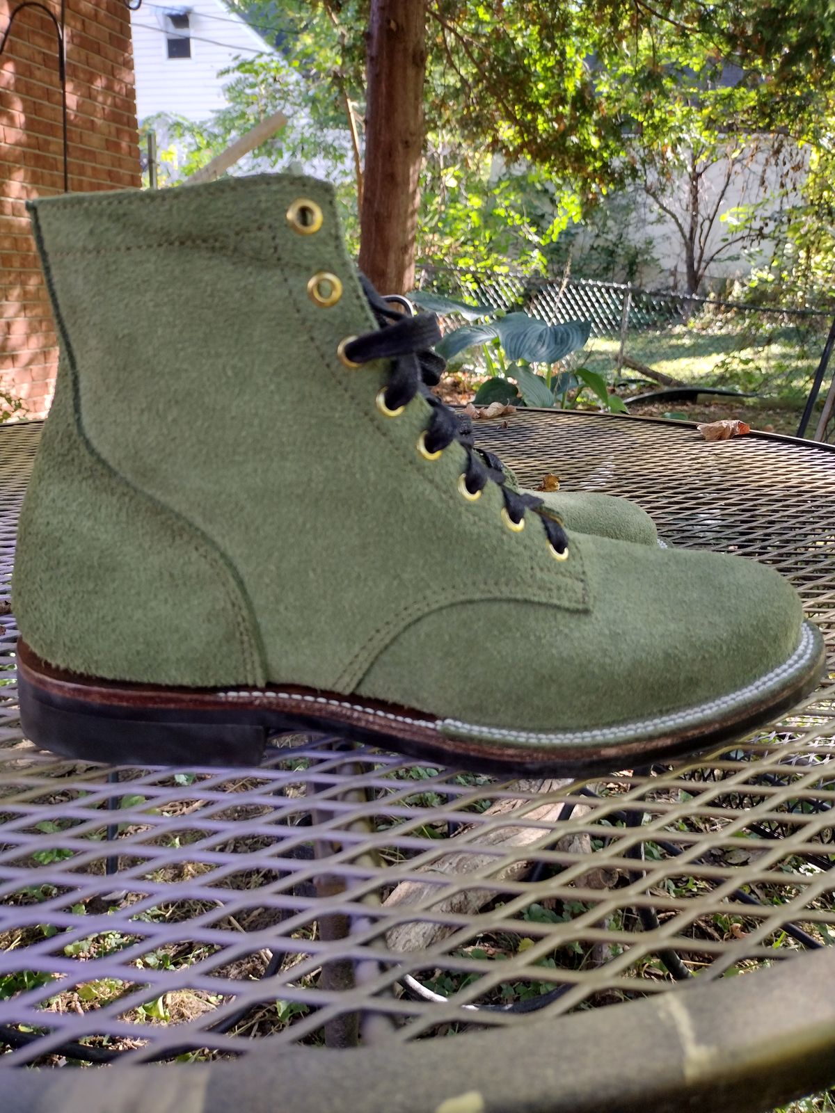 Photo by BenCh0074 on October 1, 2025 of the Oldspeed Service Boot 6” in Law Tannery Avocado Suede.