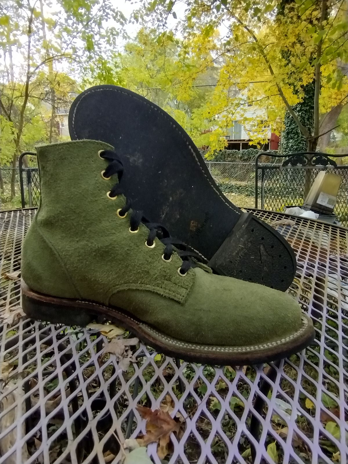 Photo by BenCh0074 on November 1, 2025 of the Oldspeed Service Boot 6” in Law Tannery Avocado Suede.
