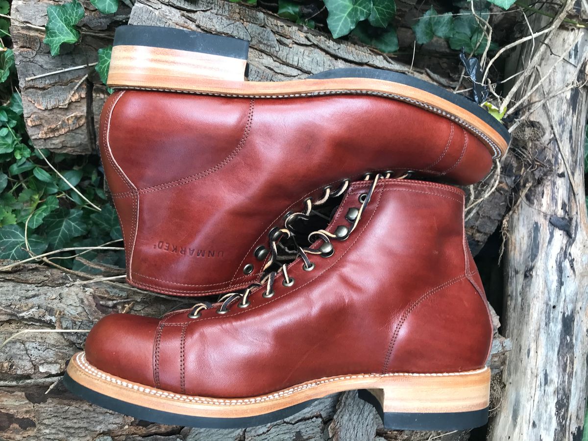 Photo by BenCh0074 on October 1, 2023 of the Unmarked Archie Boots in La Señora Red Horse Glazed Pull-up.