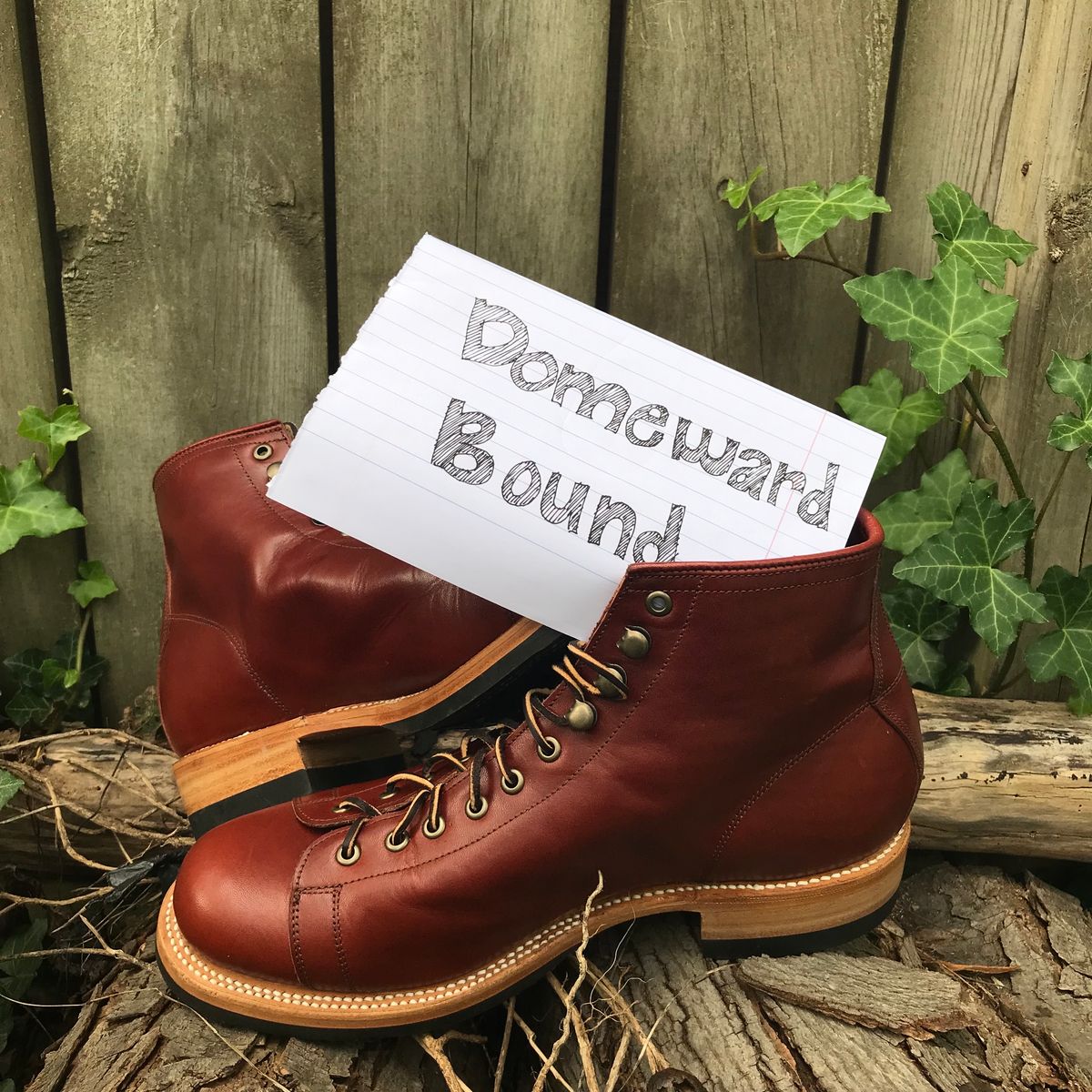 Photo by BenCh0074 on October 1, 2023 of the Unmarked Archie Boots in La Señora Red Horse Glazed Pull-up.