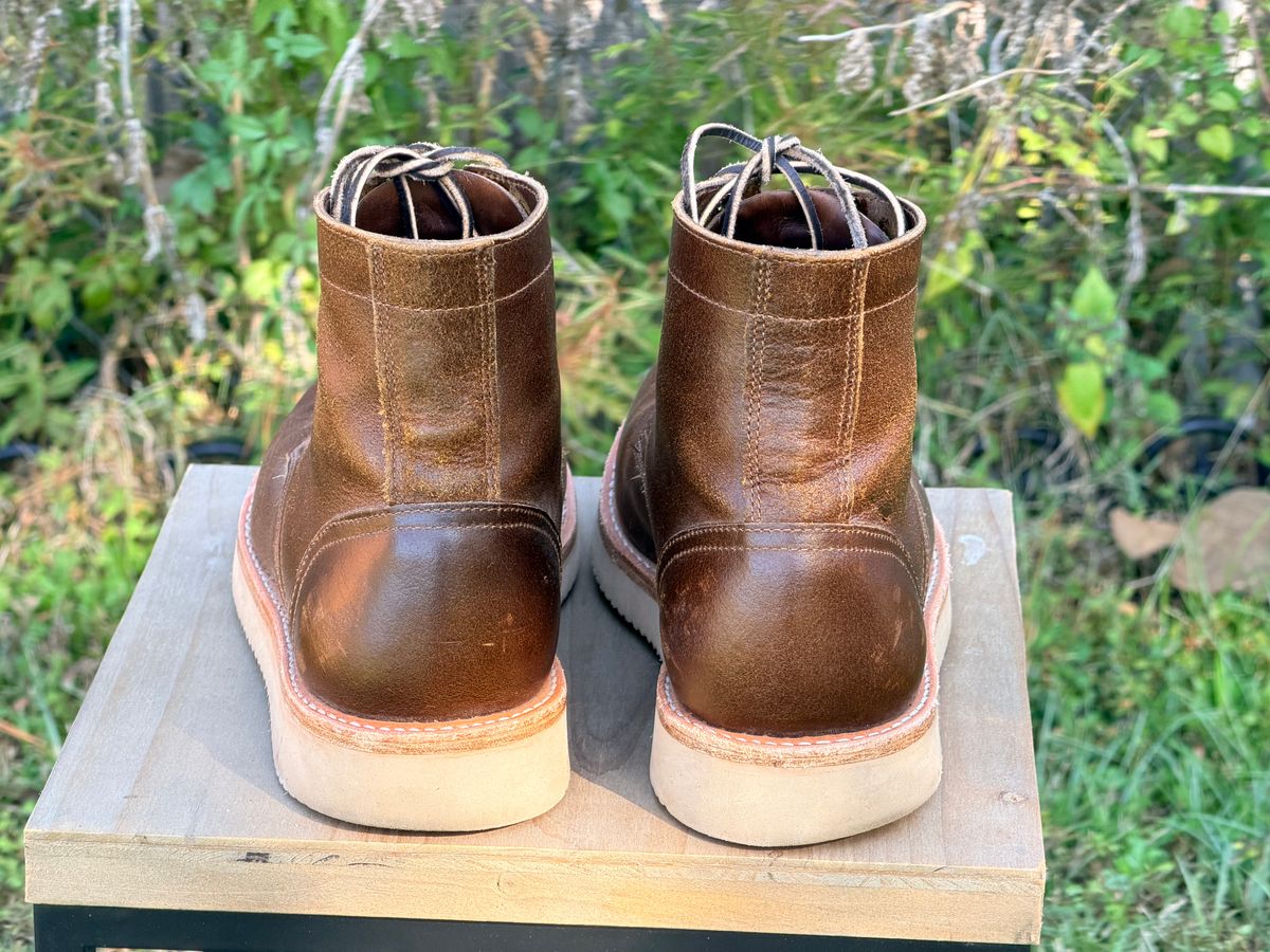 Photo by ShawnParr on November 2, 2025 of the Oak Street Bootmakers Trench Boot in Horween Cinnamon Waxed Flesh.