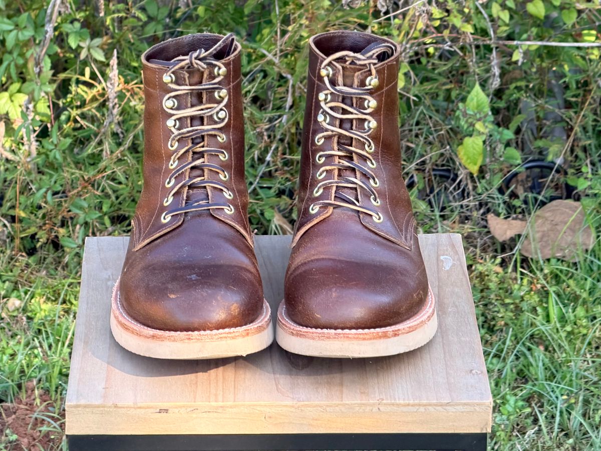 Photo by ShawnParr on November 2, 2025 of the Oak Street Bootmakers Trench Boot in Horween Cinnamon Waxed Flesh.