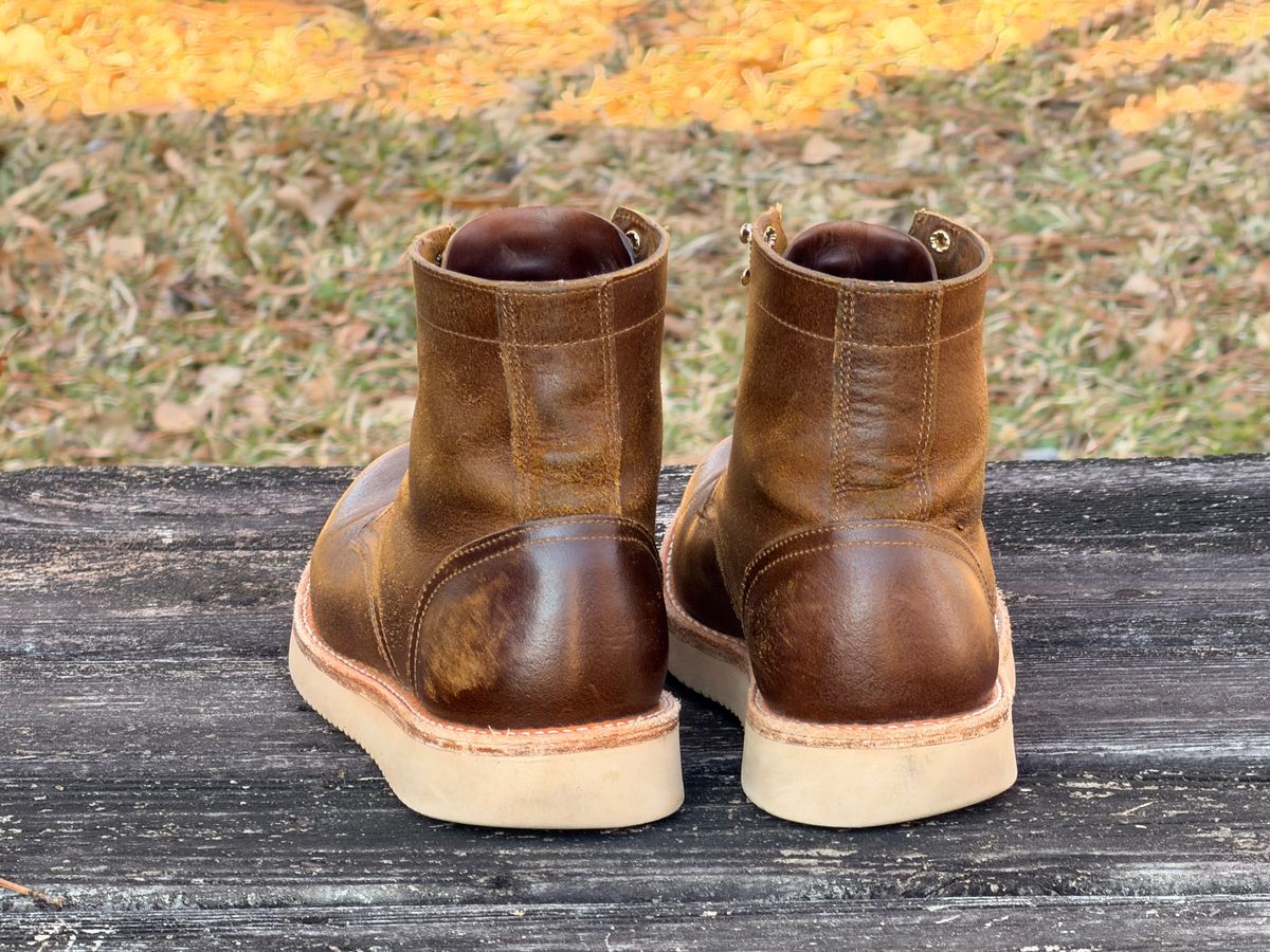 Photo by ShawnParr on February 1, 2026 of the Oak Street Bootmakers Trench Boot in Horween Cinnamon Waxed Flesh.