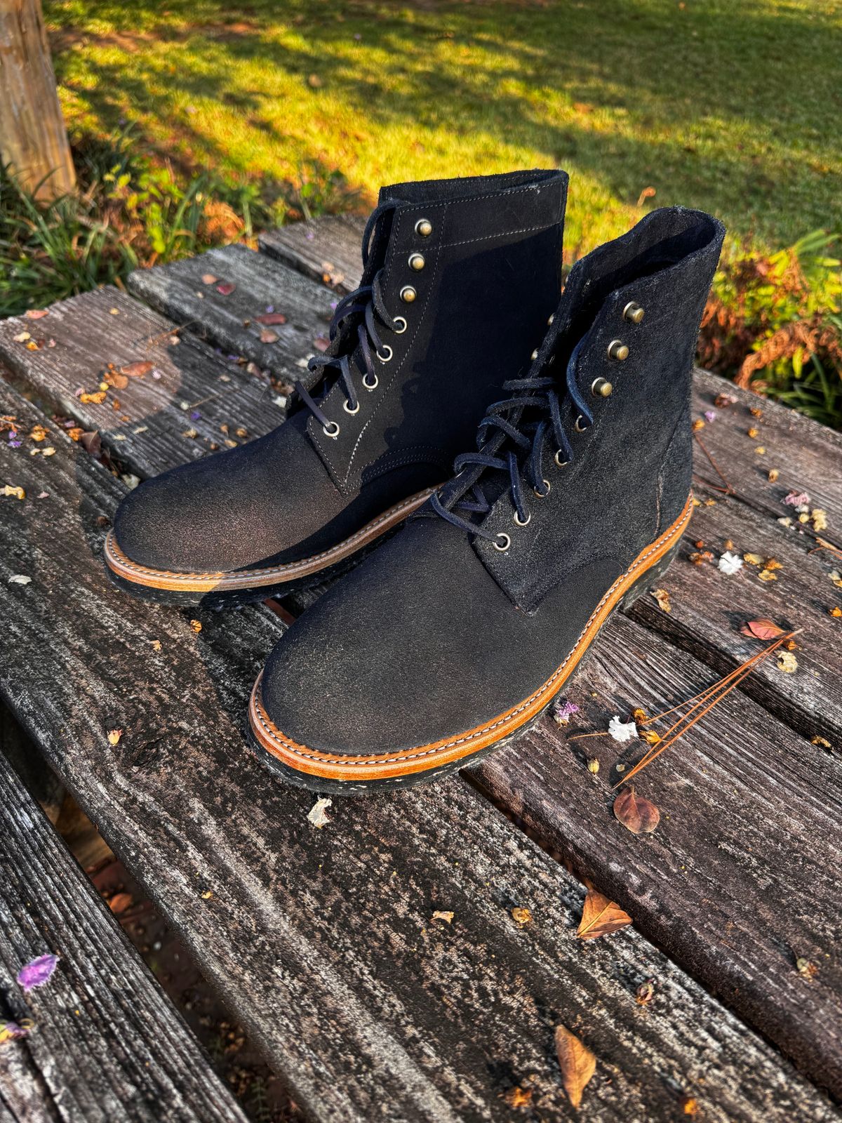 Photo by ShawnParr on October 1, 2023 of the Oak Street Bootmakers Trench Boot in Horween Natural Indigo Chromexcel Roughout.