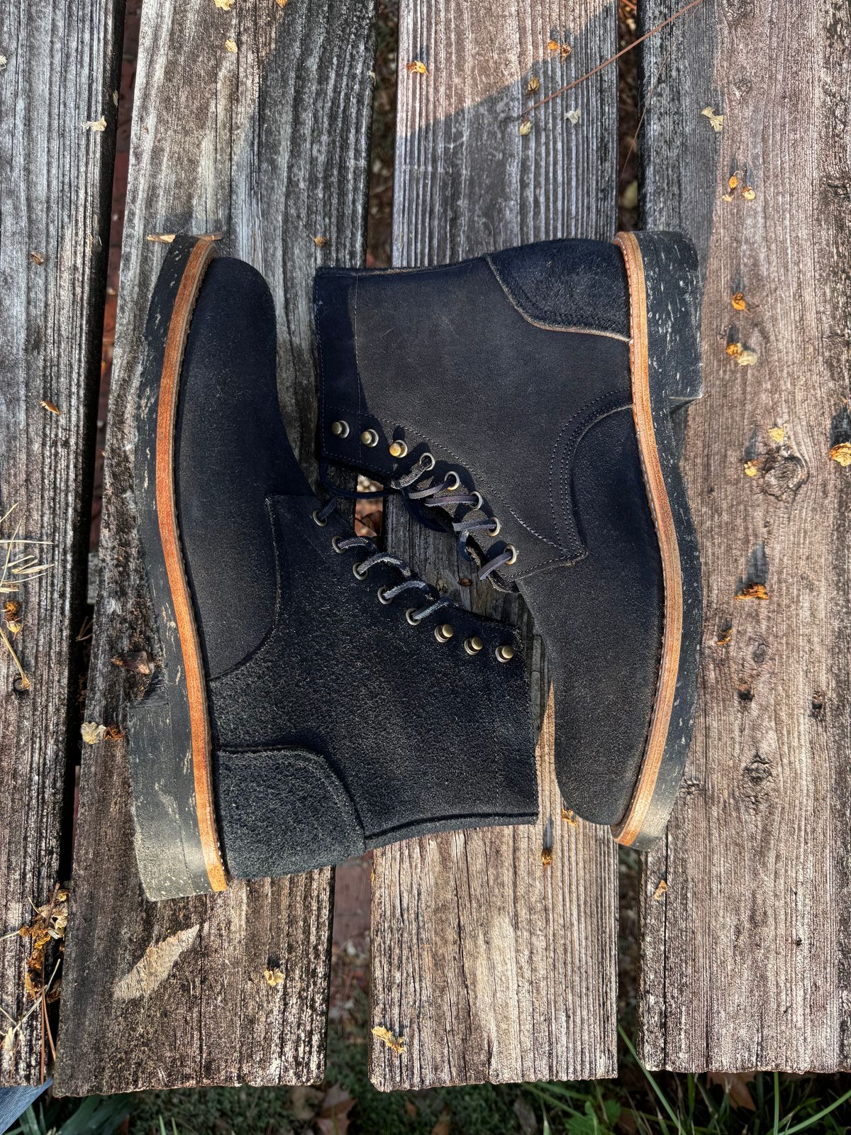 Photo by ShawnParr on October 1, 2023 of the Oak Street Bootmakers Trench Boot in Horween Natural Indigo Chromexcel Roughout.