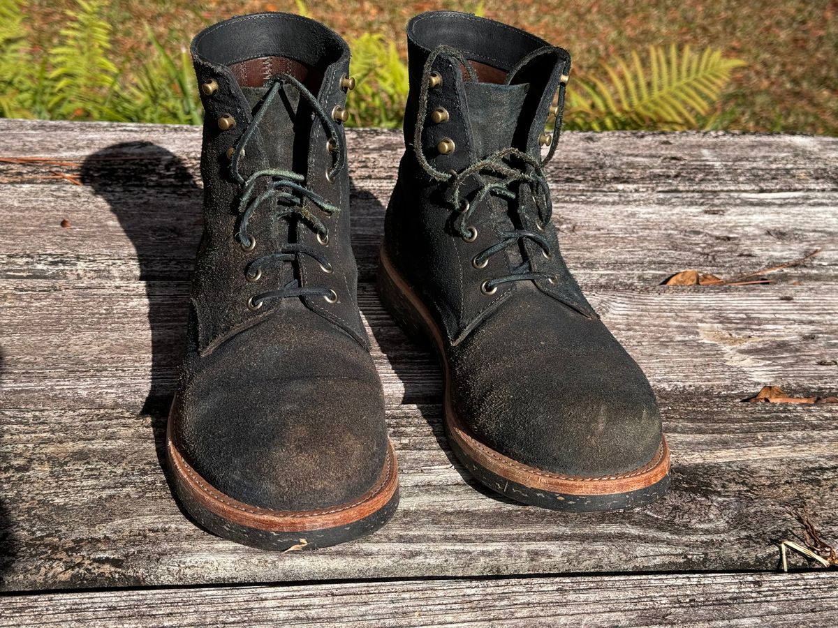 Photo by ShawnParr on December 3, 2023 of the Oak Street Bootmakers Trench Boot in Horween Natural Indigo Chromexcel Roughout.