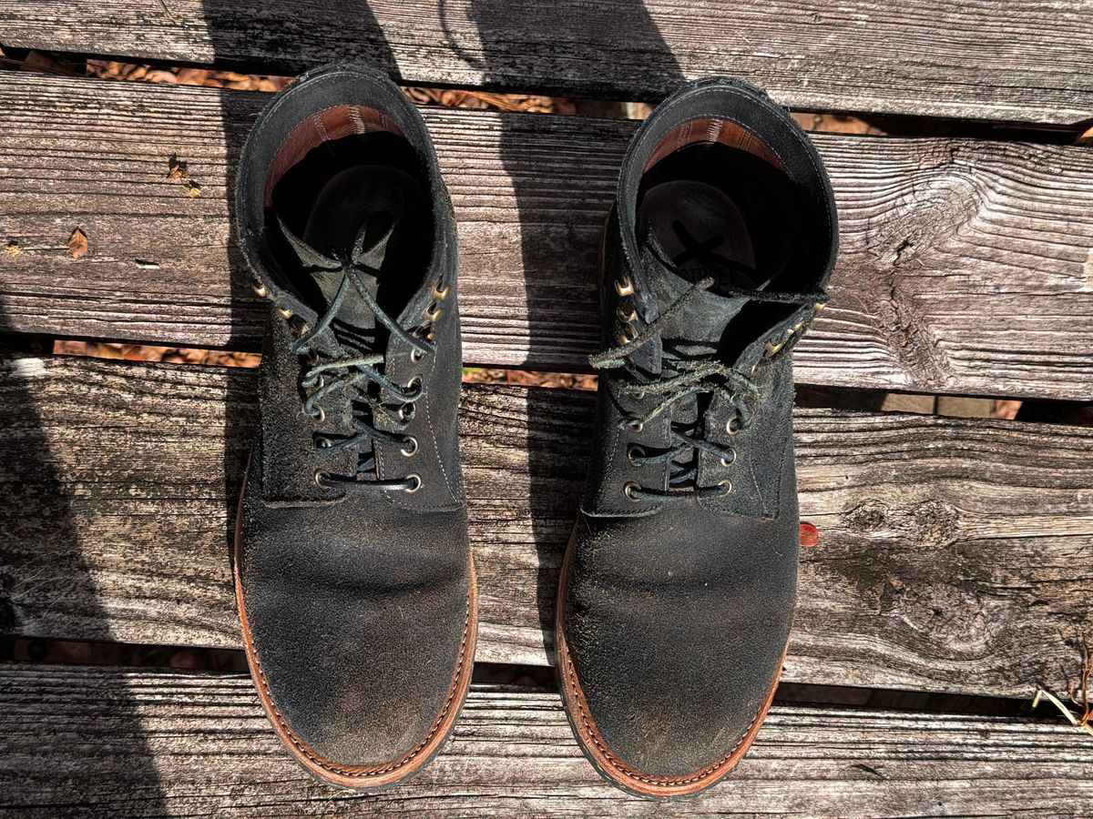 Photo by ShawnParr on December 3, 2023 of the Oak Street Bootmakers Trench Boot in Horween Natural Indigo Chromexcel Roughout.