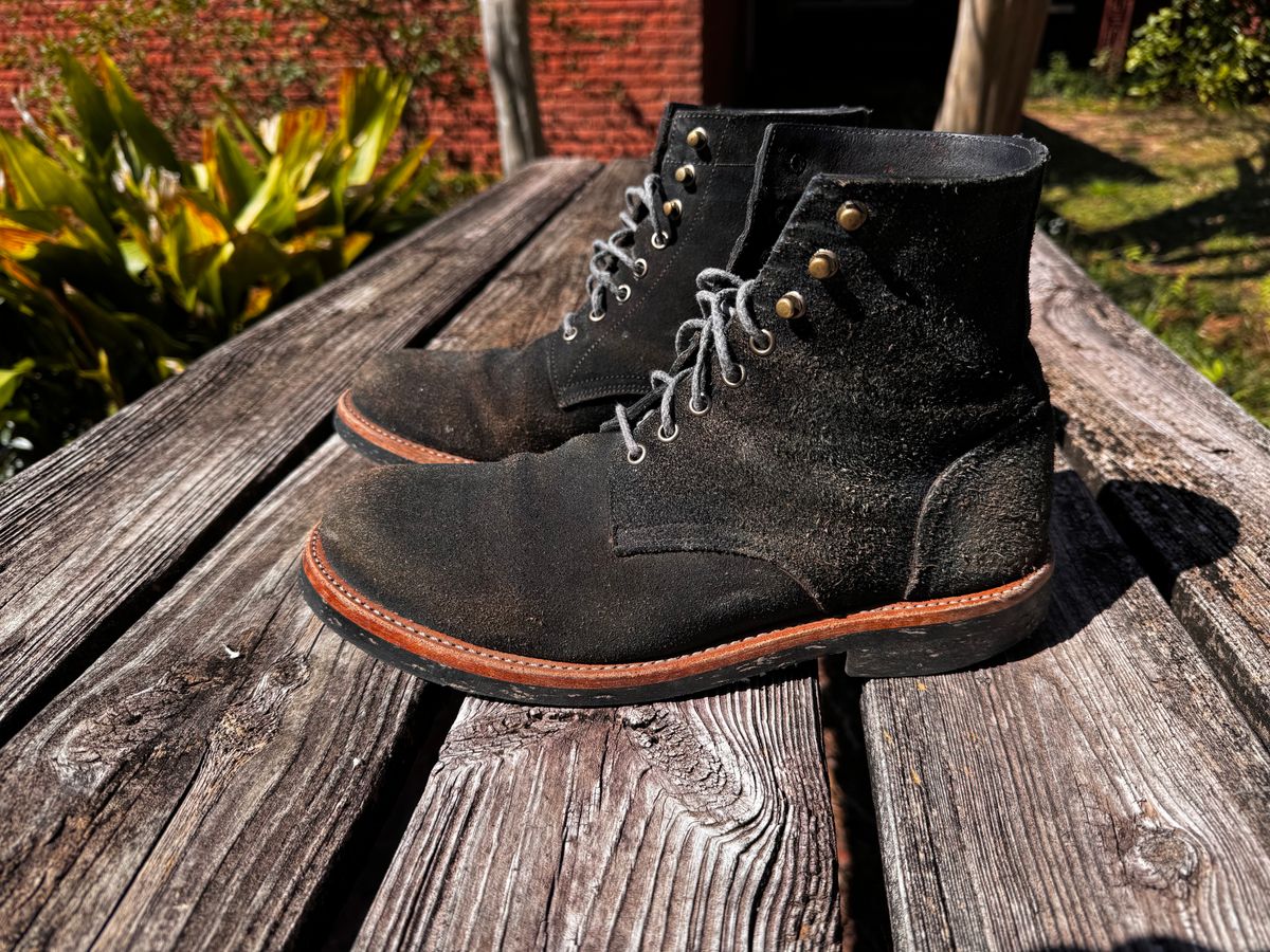 Photo by ShawnParr on March 2, 2024 of the Oak Street Bootmakers Trench Boot in Horween Natural Indigo Chromexcel Roughout.