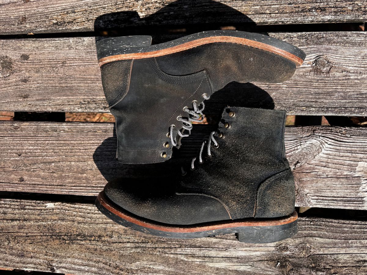 Photo by ShawnParr on March 2, 2024 of the Oak Street Bootmakers Trench Boot in Horween Natural Indigo Chromexcel Roughout.