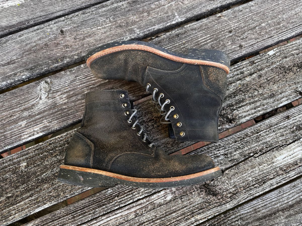 Photo by ShawnParr on April 2, 2024 of the Oak Street Bootmakers Trench Boot in Horween Natural Indigo Chromexcel Roughout.