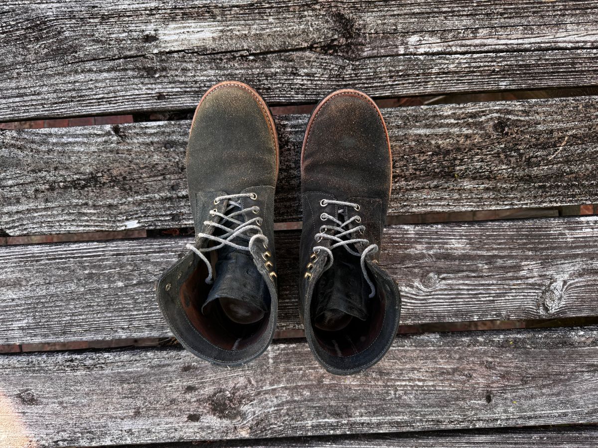Photo by ShawnParr on April 2, 2024 of the Oak Street Bootmakers Trench Boot in Horween Natural Indigo Chromexcel Roughout.